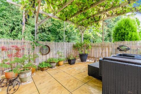 Patio / Decking