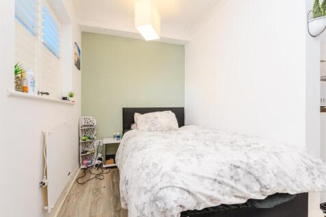 Living/Bedroom