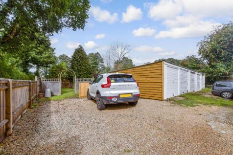 Driveway/Parking