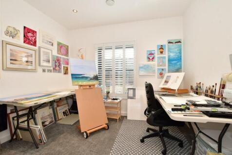 Studio/ Bedroom 3