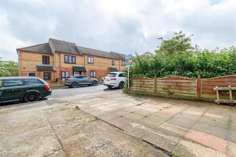 Driveway/Parking