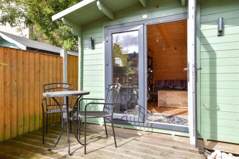 External Lifestyle Photograph