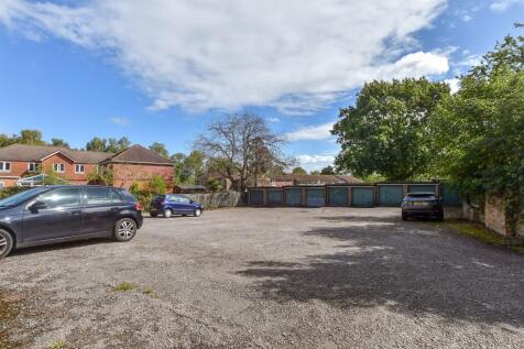 Driveway/Parking