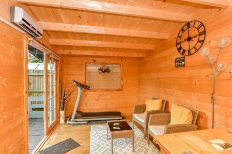 Workshop/Outbuildings