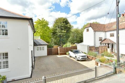 Driveway/Parking