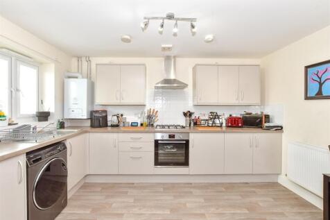 Lounge/Kitchen