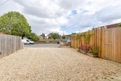 Driveway/Parking