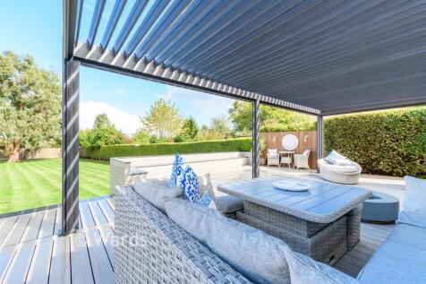 Patio / Decking