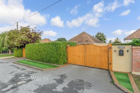 Driveway/Parking