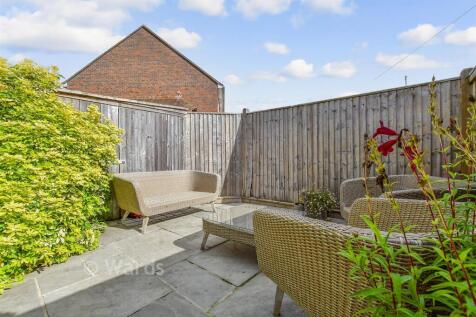 Patio / Decking