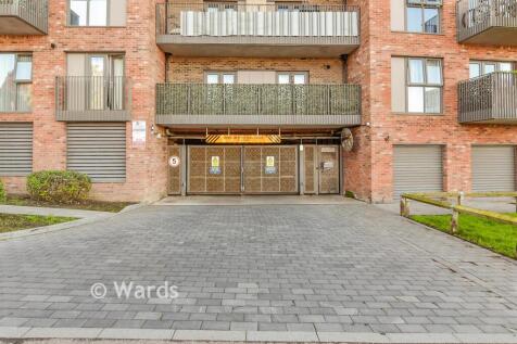 Driveway/Parking
