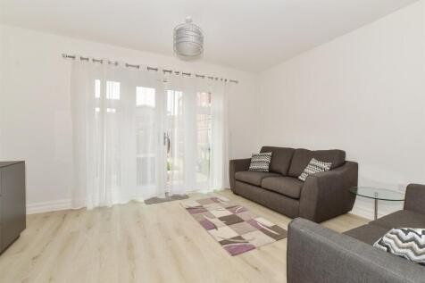 Lounge/Dining Area