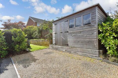 Driveway/Parking