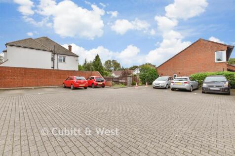Driveway/Parking