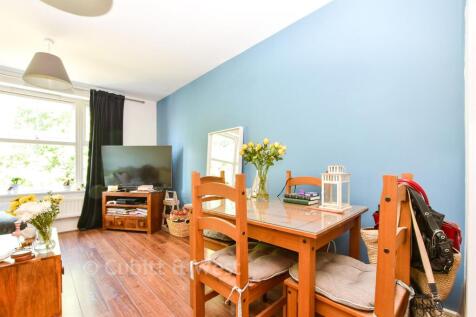 Living / Dining Area