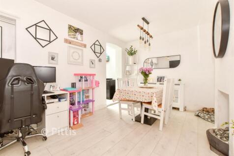 Dining Room*
