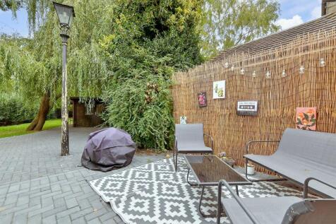 Patio / Decking