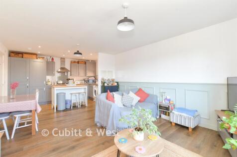 Lounge/Kitchen