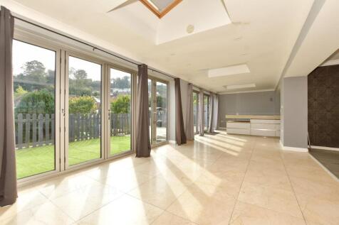 Breakfast/ Dining Area