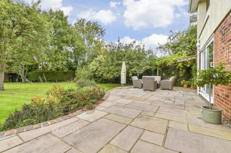 Patio / Decking