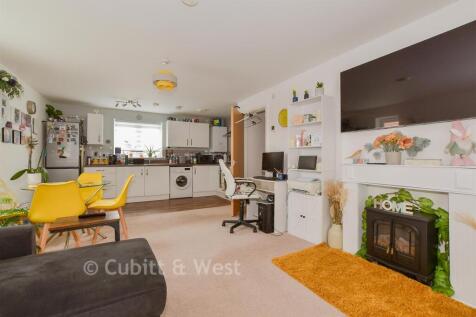 Lounge/Kitchen