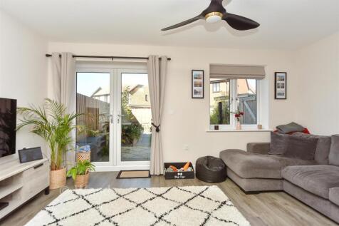 Kitchen/Living Area