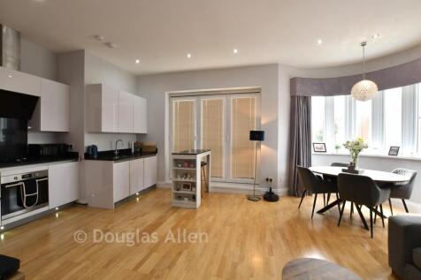 Lounge/Kitchen/Dining Room