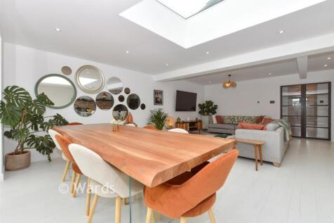 Lounge/Dining Area/Kitchen