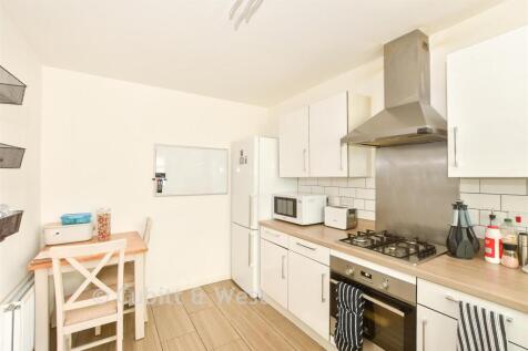 Kitchen/ Breakfast Room