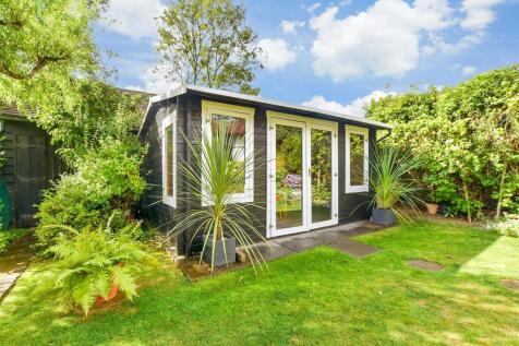 Workshop/Outbuildings