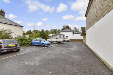 Driveway/Parking