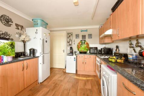 Kitchen/ Dining Room