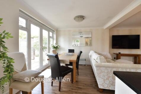 Lounge/Kitchen/Dining Room