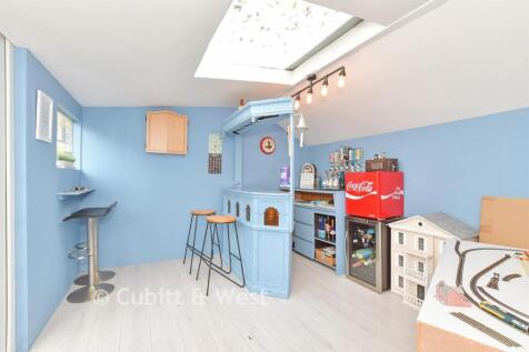 Workshop/Outbuildings