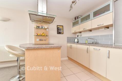 Kitchen / Living Room