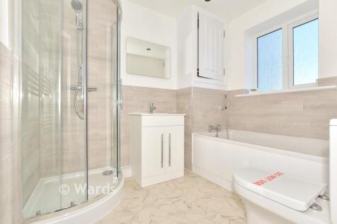 En-Suite Bathroom