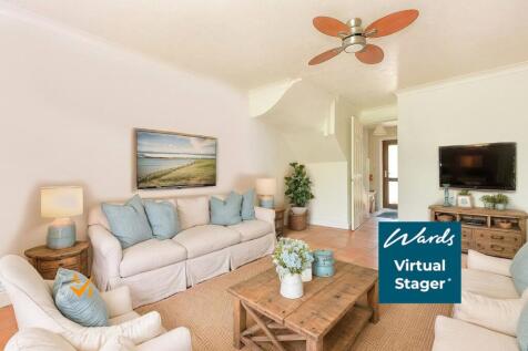 Lounge (Farmhouse Style)