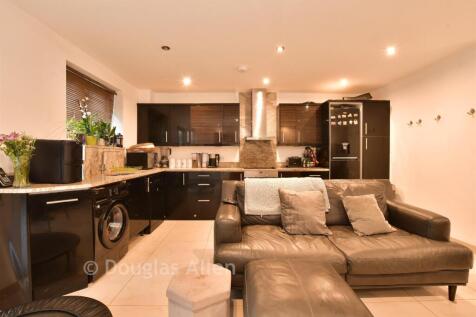 Lounge/Kitchen /Dining Room *