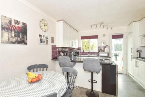 Kitchen/Dining Room.