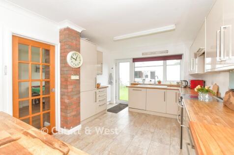 Kitchen/ Breakfast Room