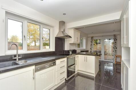 Kitchen/ Breakfast Room