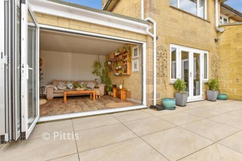 External Lifestyle Photograph