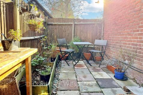 Patio/Decking