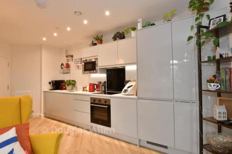 Lounge/Kitchen /Dining Room