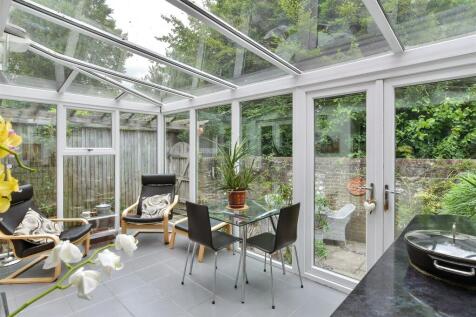 Conservatory/ Breakfast Area