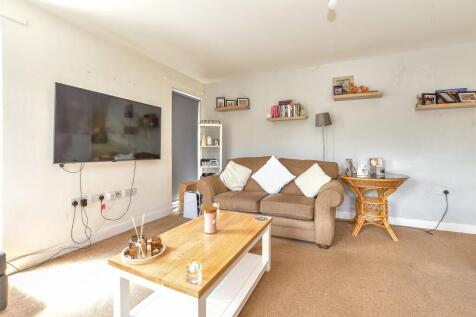 Lounge/ Diner/ Kitchen