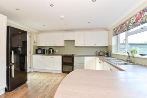 Kitchen /Dining Room