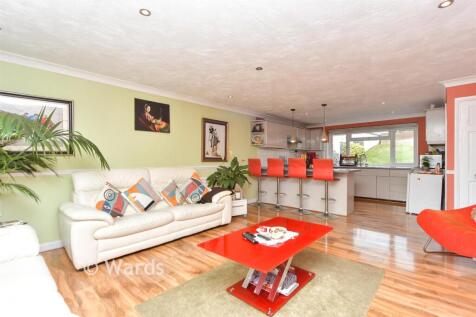 Kitchen/ Living Area