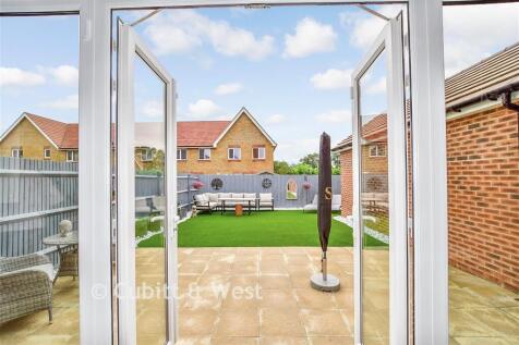 External Lifestyle Photograph