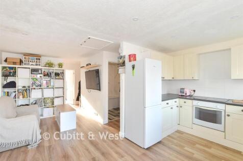 Lounge/ Kitchen/ Dining Room